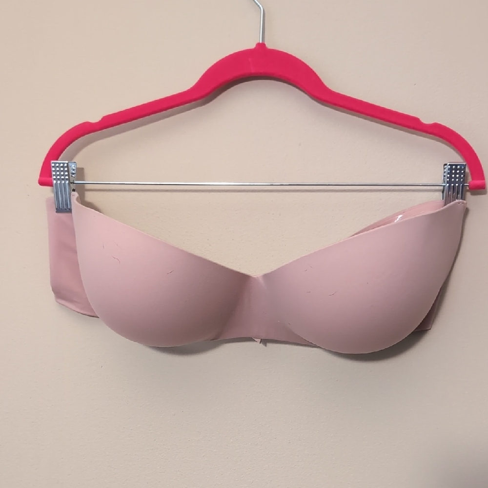 Victoria's Secret Cream Bra Intimates Seamless